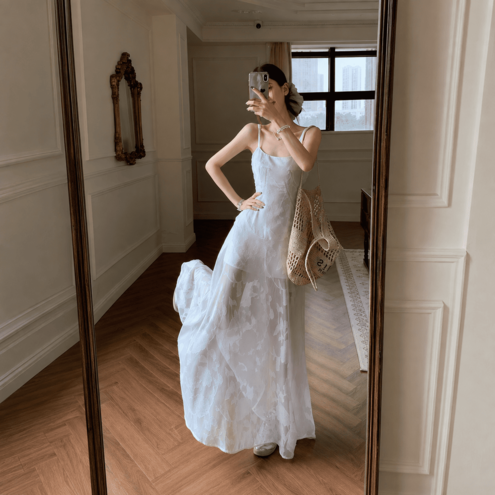 Lace slip dress for women, summer French resort style, slim waist, elegant long skirt